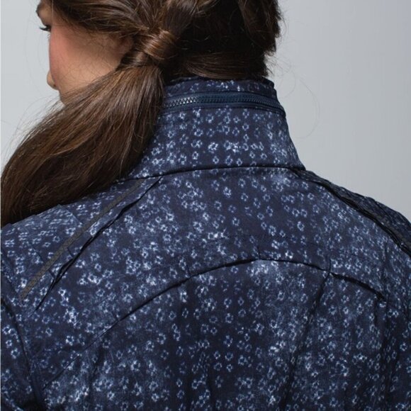 Lululemon Spring Forward Jacket Kanoko Twist Inkwell  Ghost / Inkwell Size 4 - Picture 6 of 16